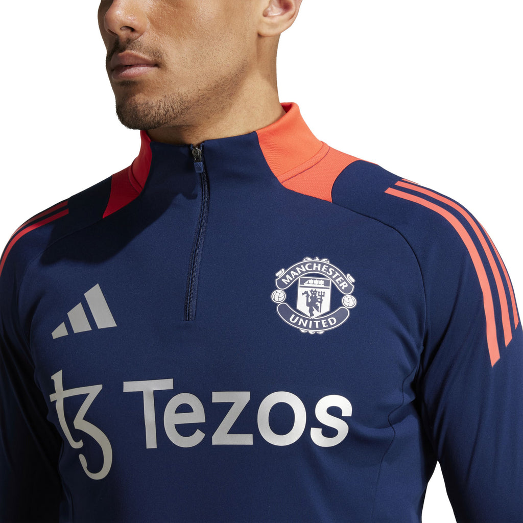 Manchester United Tiro 24 trainingsshirt