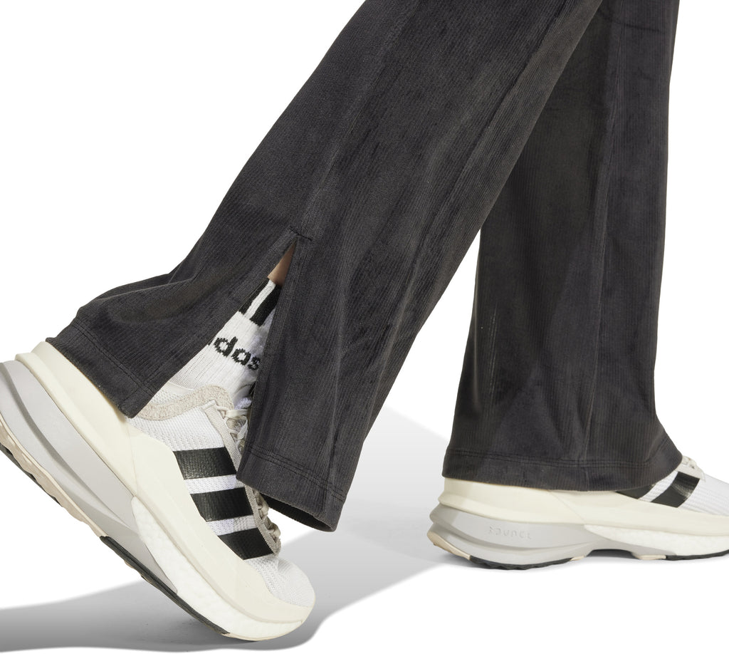 Tiro Cut 3-Stripes Stretchy Velour Flared legging
