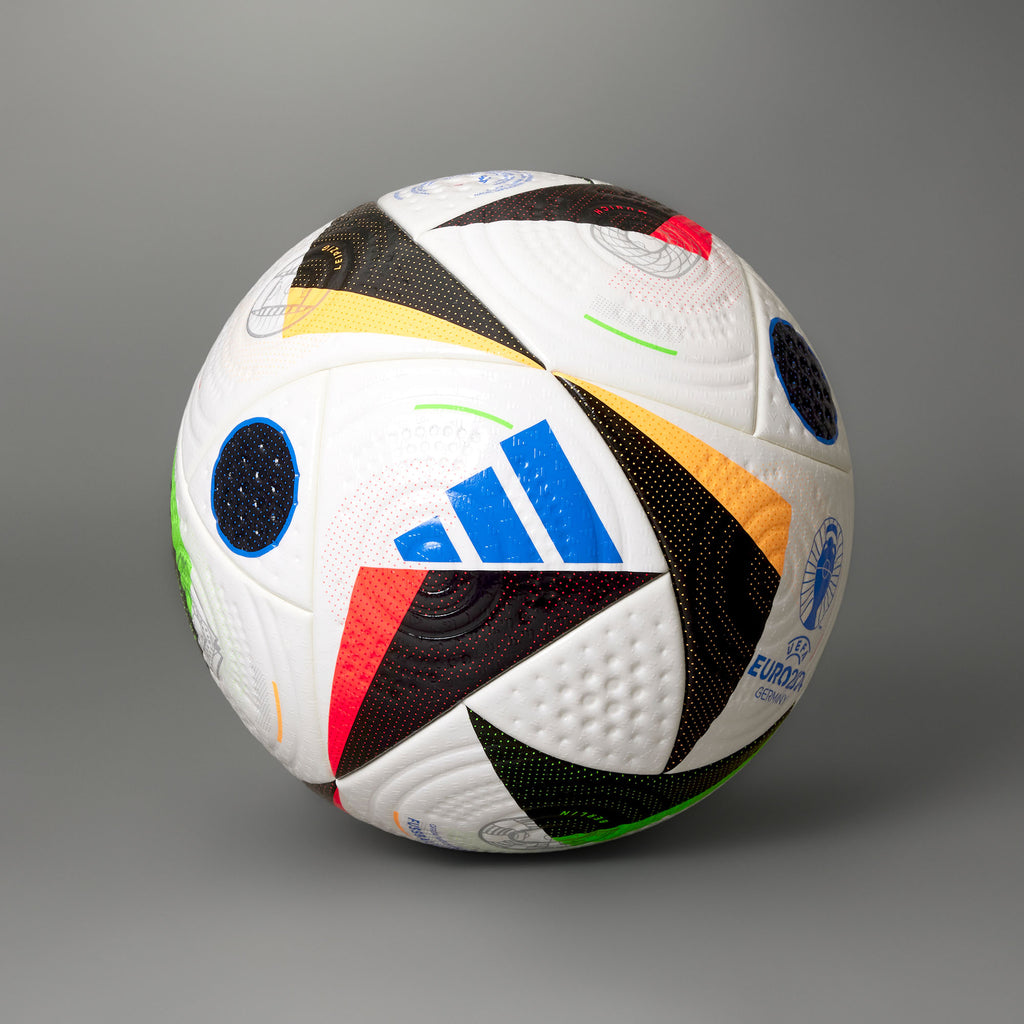 Fussballliebe League voetbal
