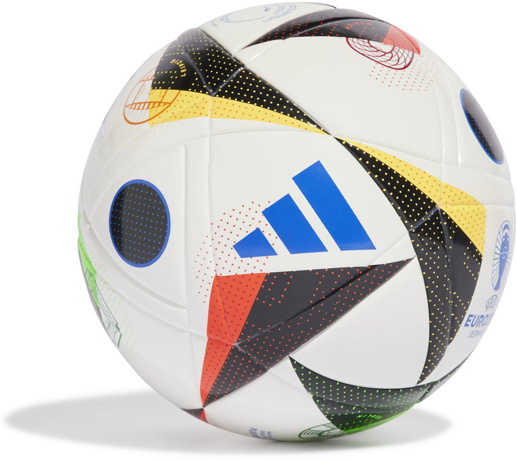 Euro 2024 League J350 voetbal