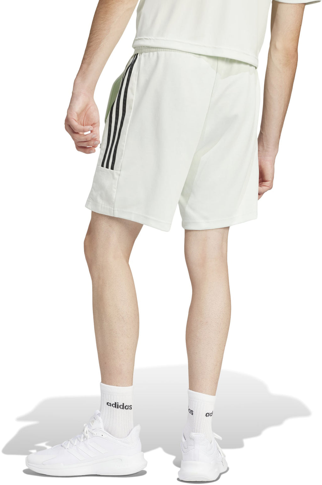 Tiro short