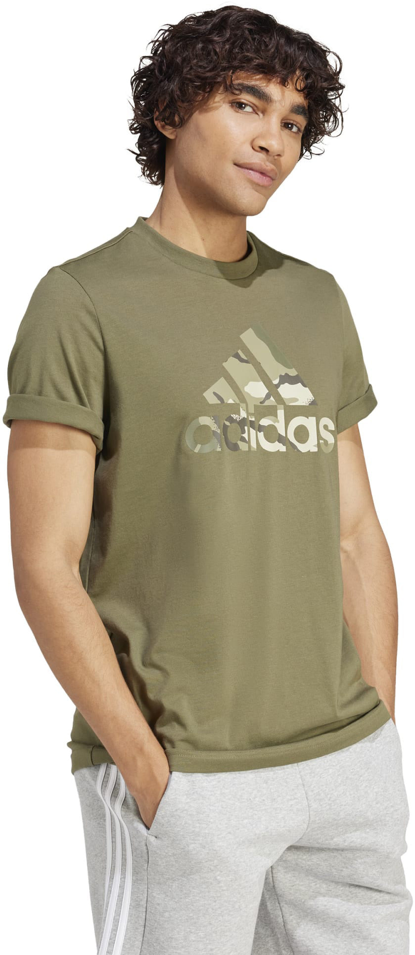 Camo Badge of Sport Graphic t-shirt