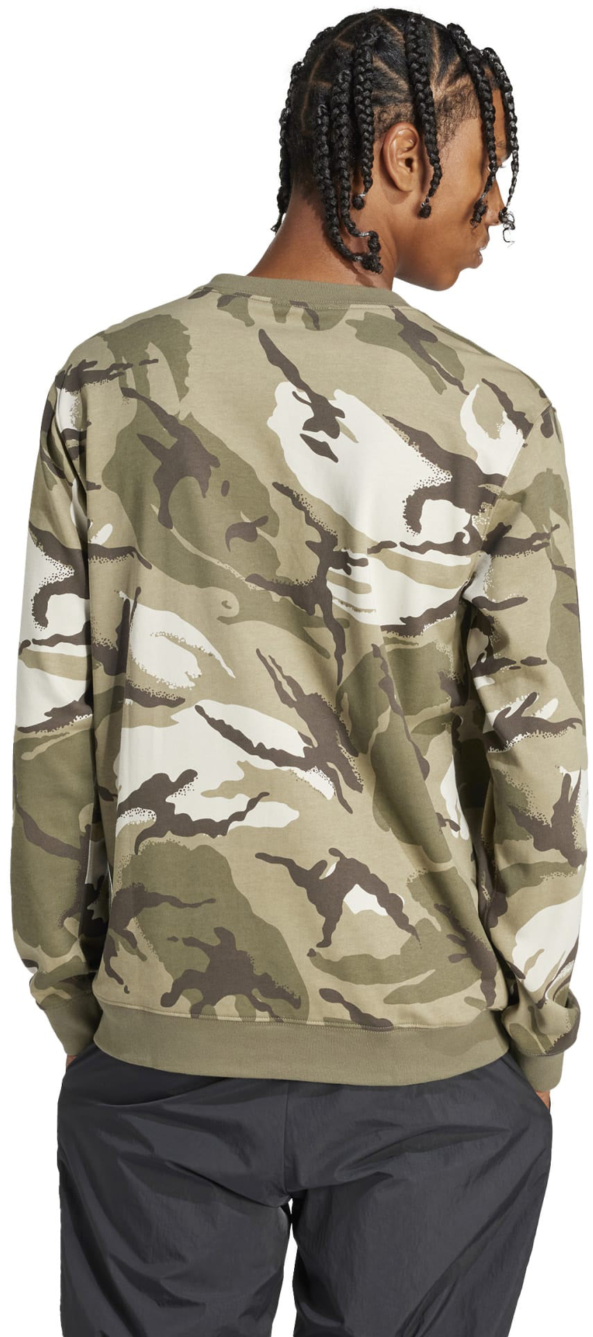 Seasonal Essentials Camouflage sweater
