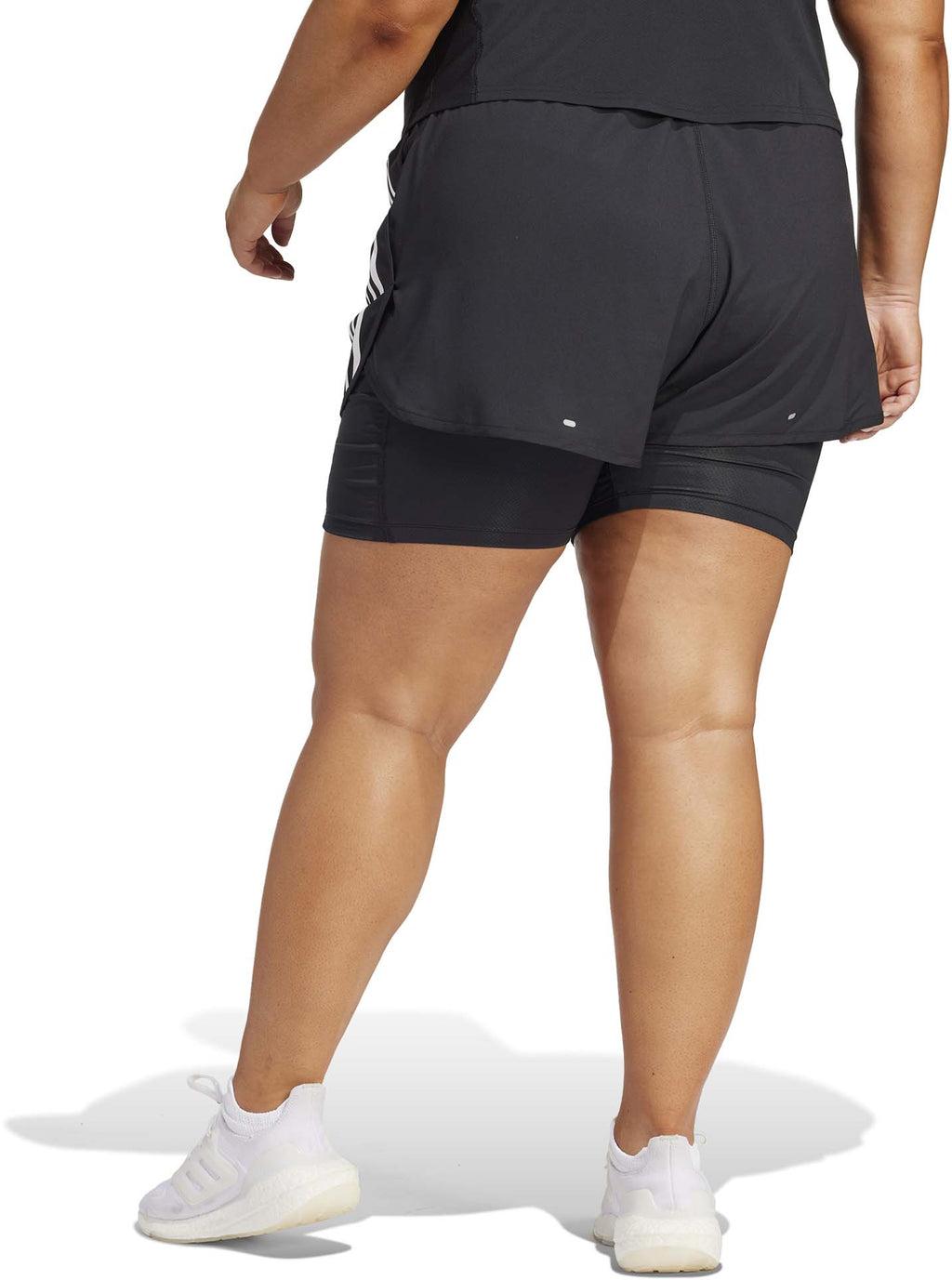 Own The Run 3-Stripes short