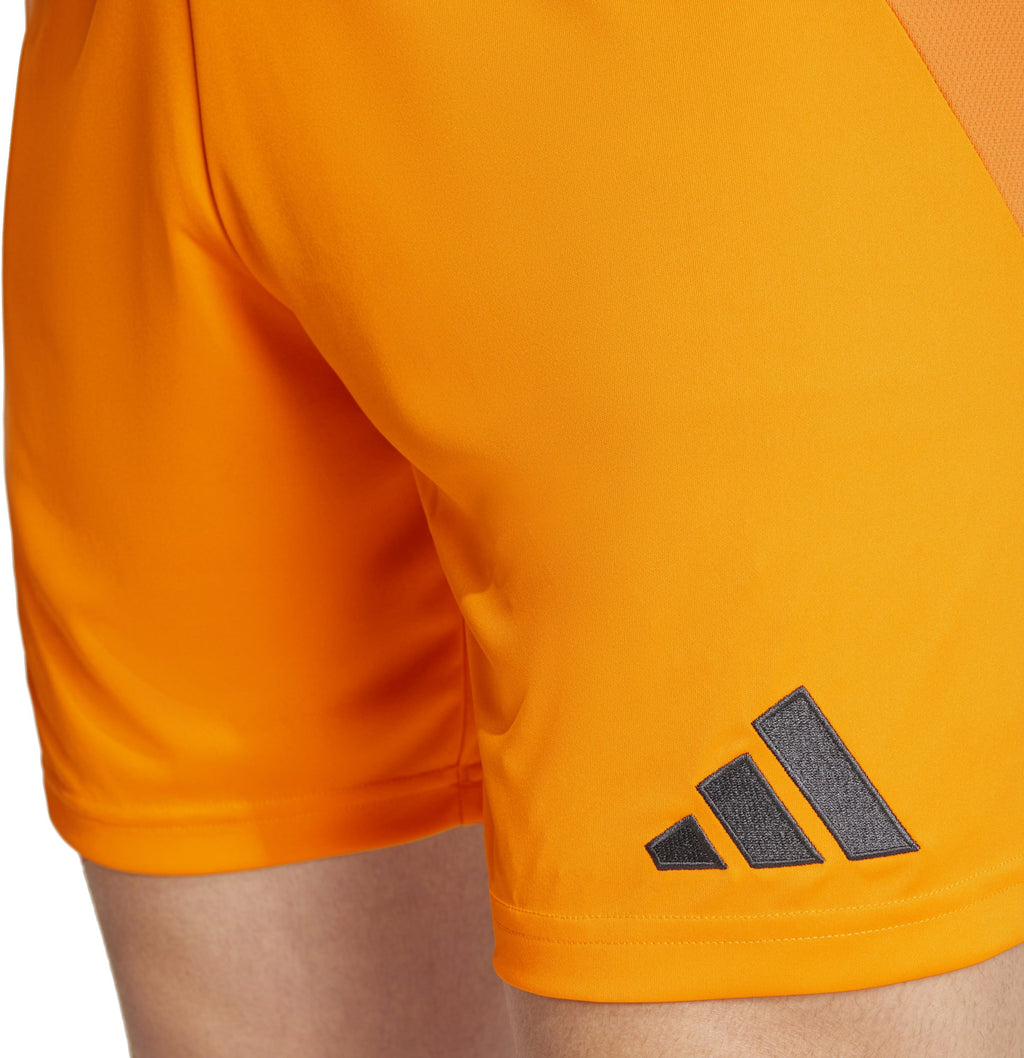 Real Madrid uitshort 24/25