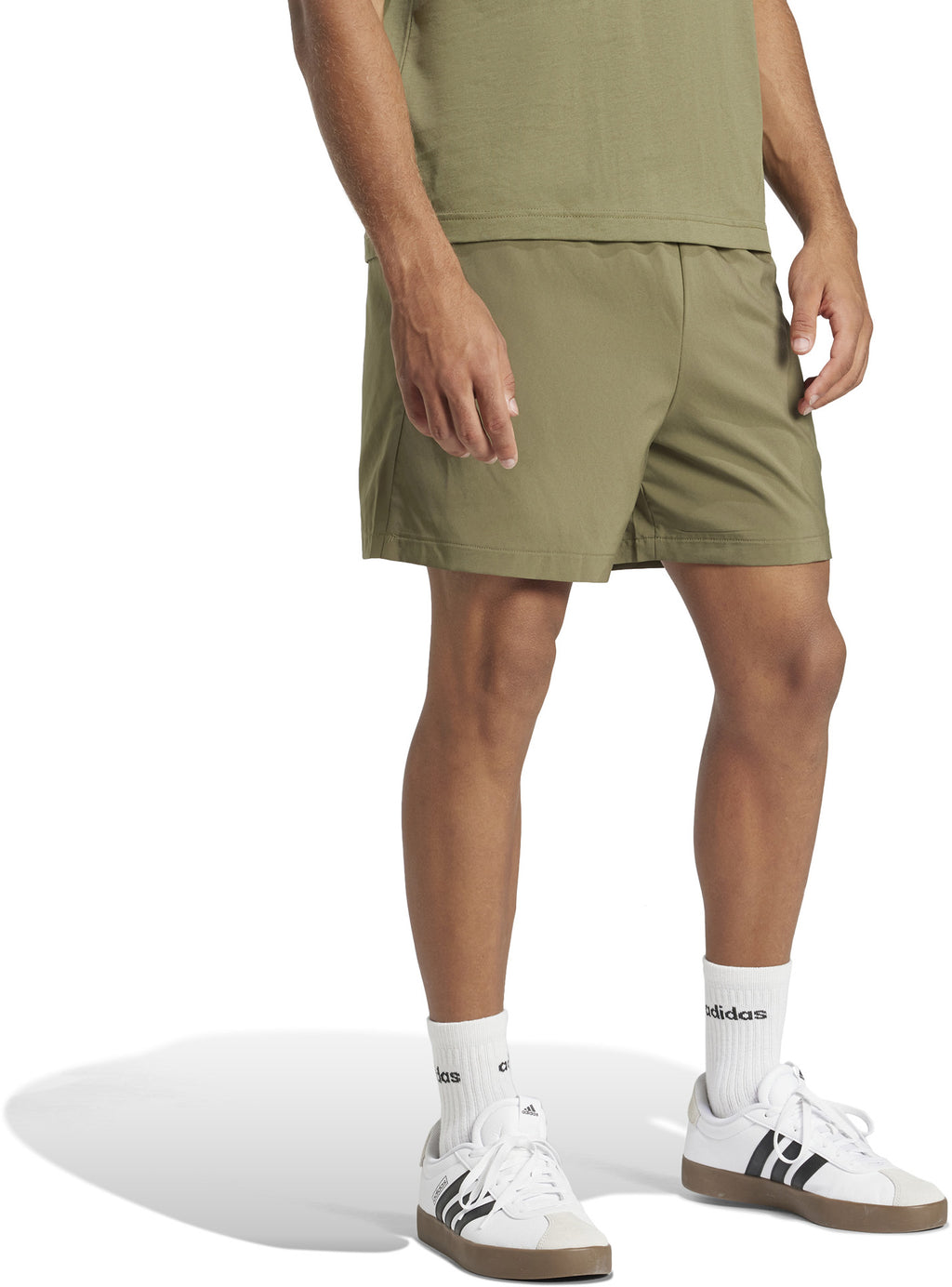 Essentials Small Logo Chelsea Short
