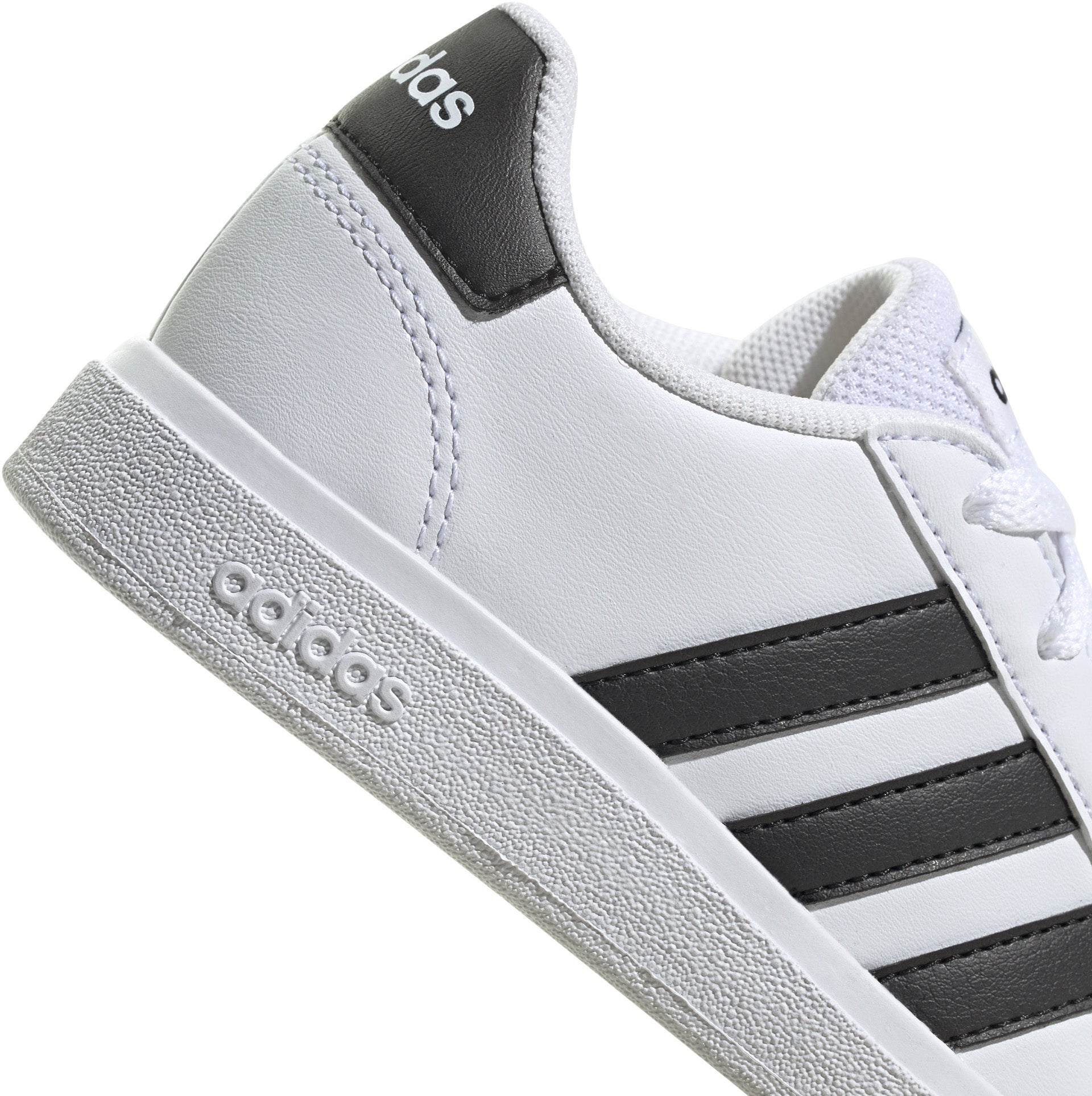 Grand Court Lifestyle Tennis Lace-Up sneakers