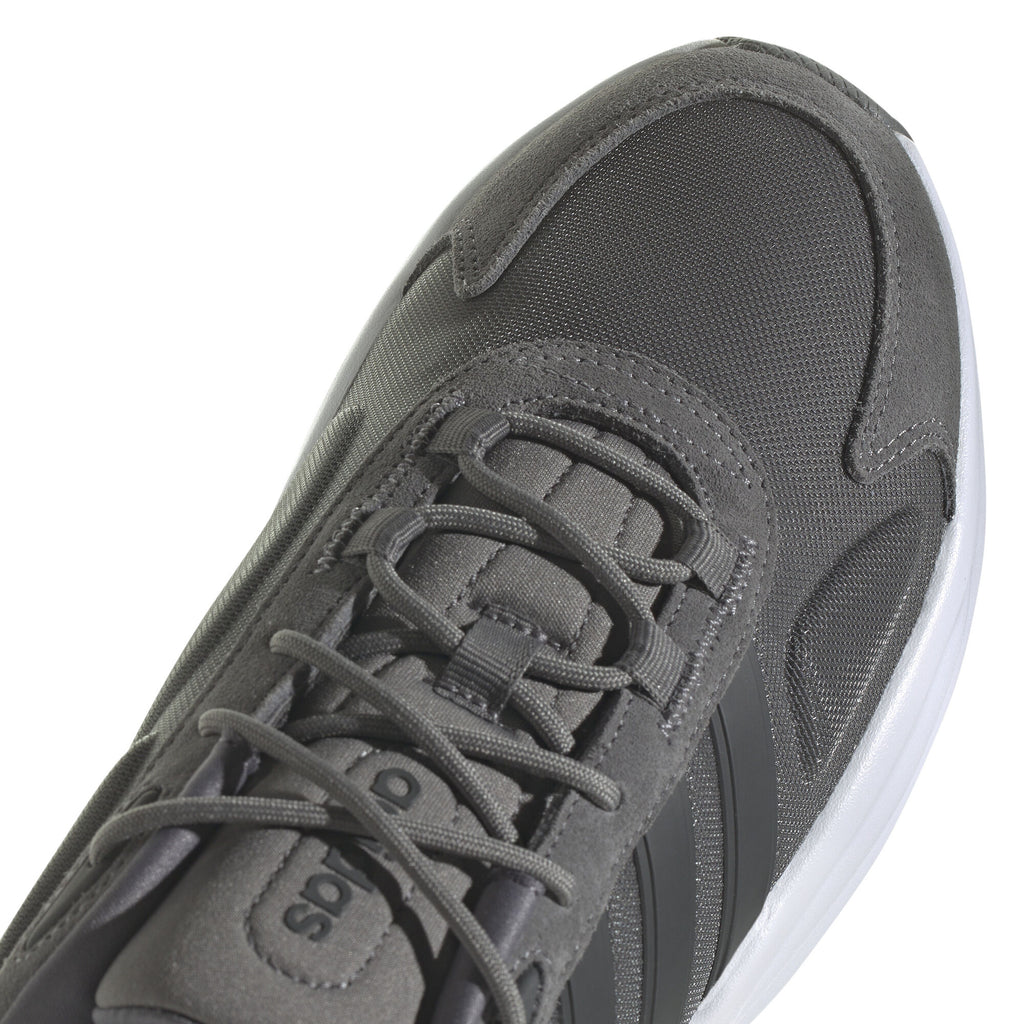 Ozelle Cloudfoam sneakers