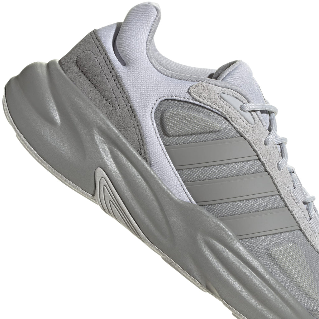 Ozelle Cloudfoam sneakers