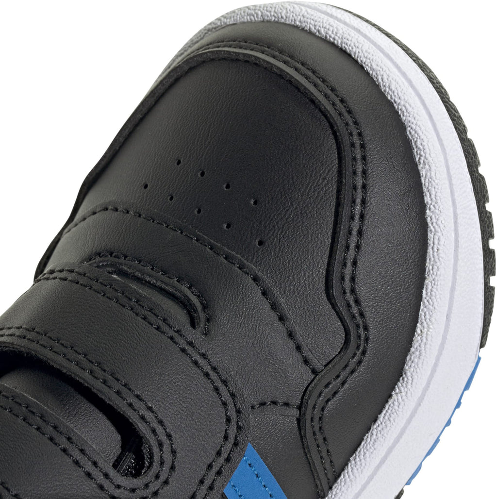 Hoops sneakers