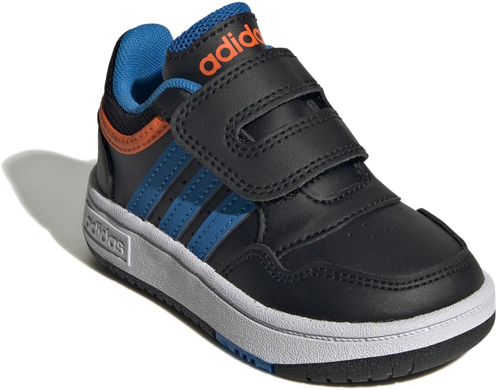 Hoops sneakers