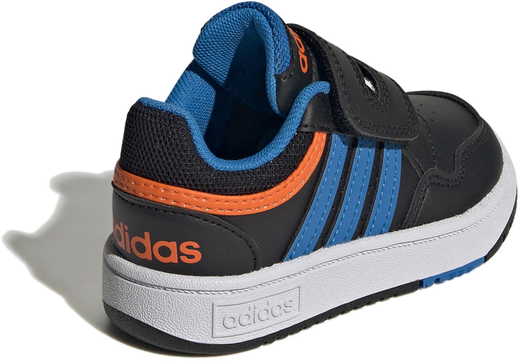 Hoops sneakers