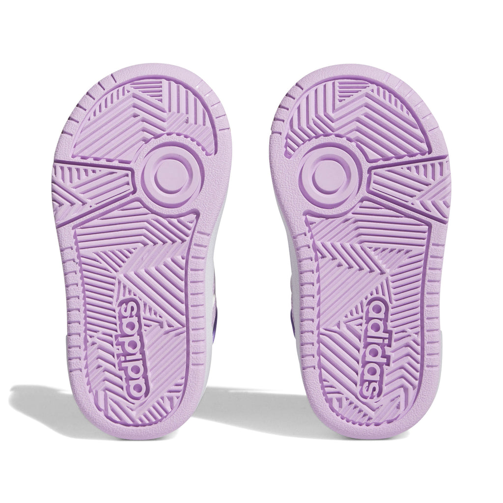 Hoops sneakers