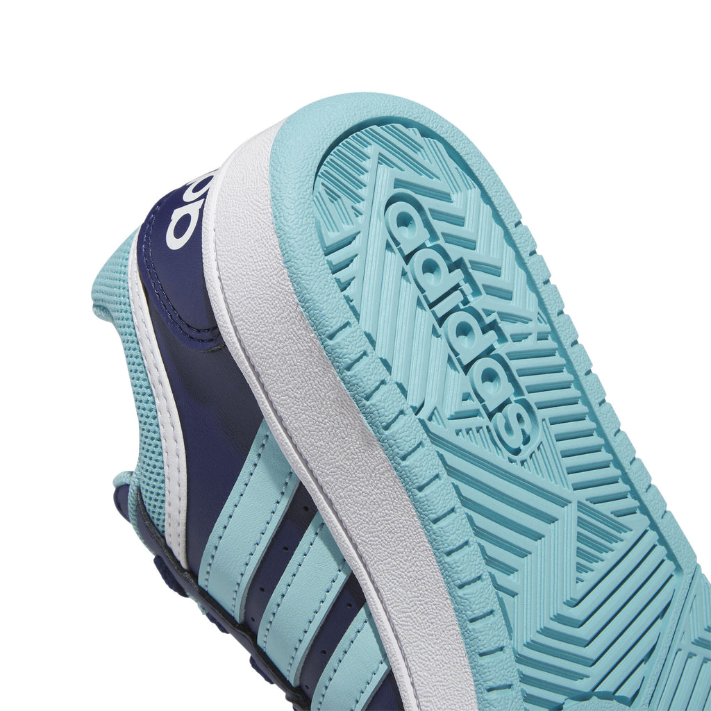 Hoops sneakers