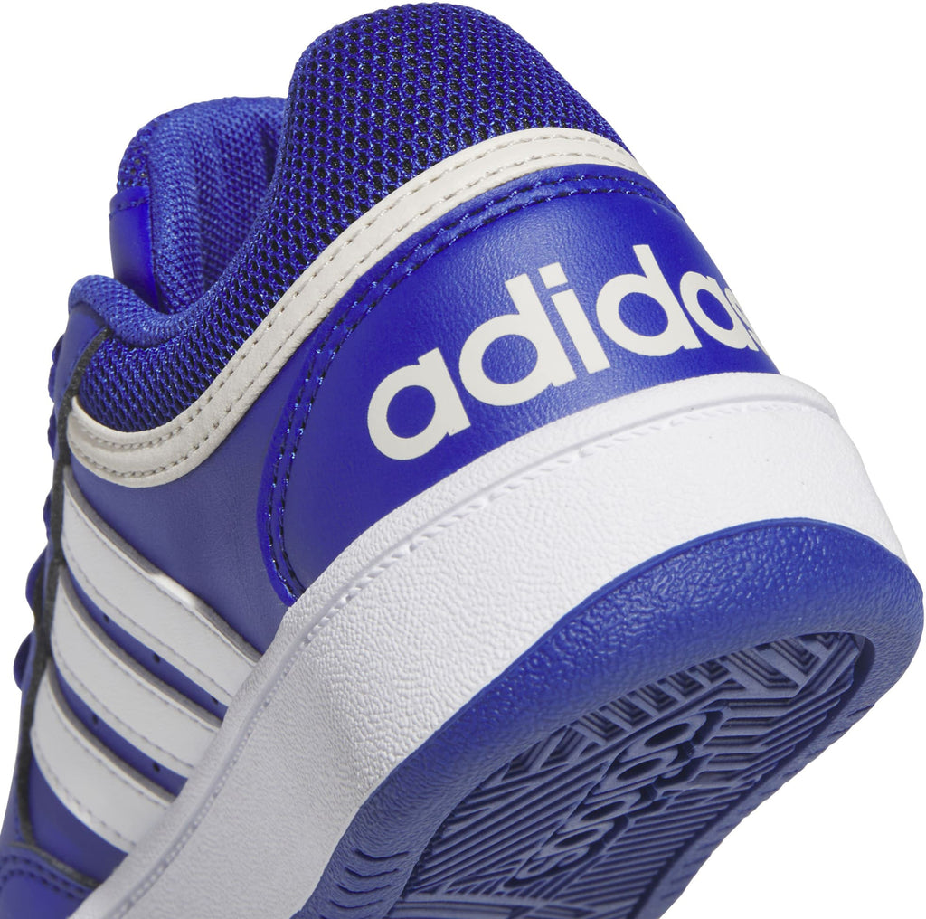 Hoops sneakers