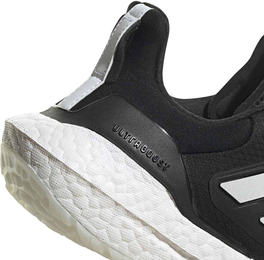 Ultraboost 22 COLD.RDY 2.0 hardloopschoenen