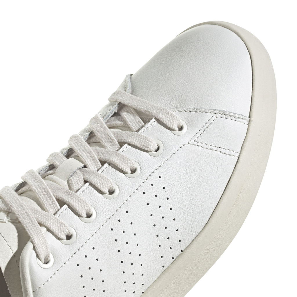 Advantage Premium sneakers
