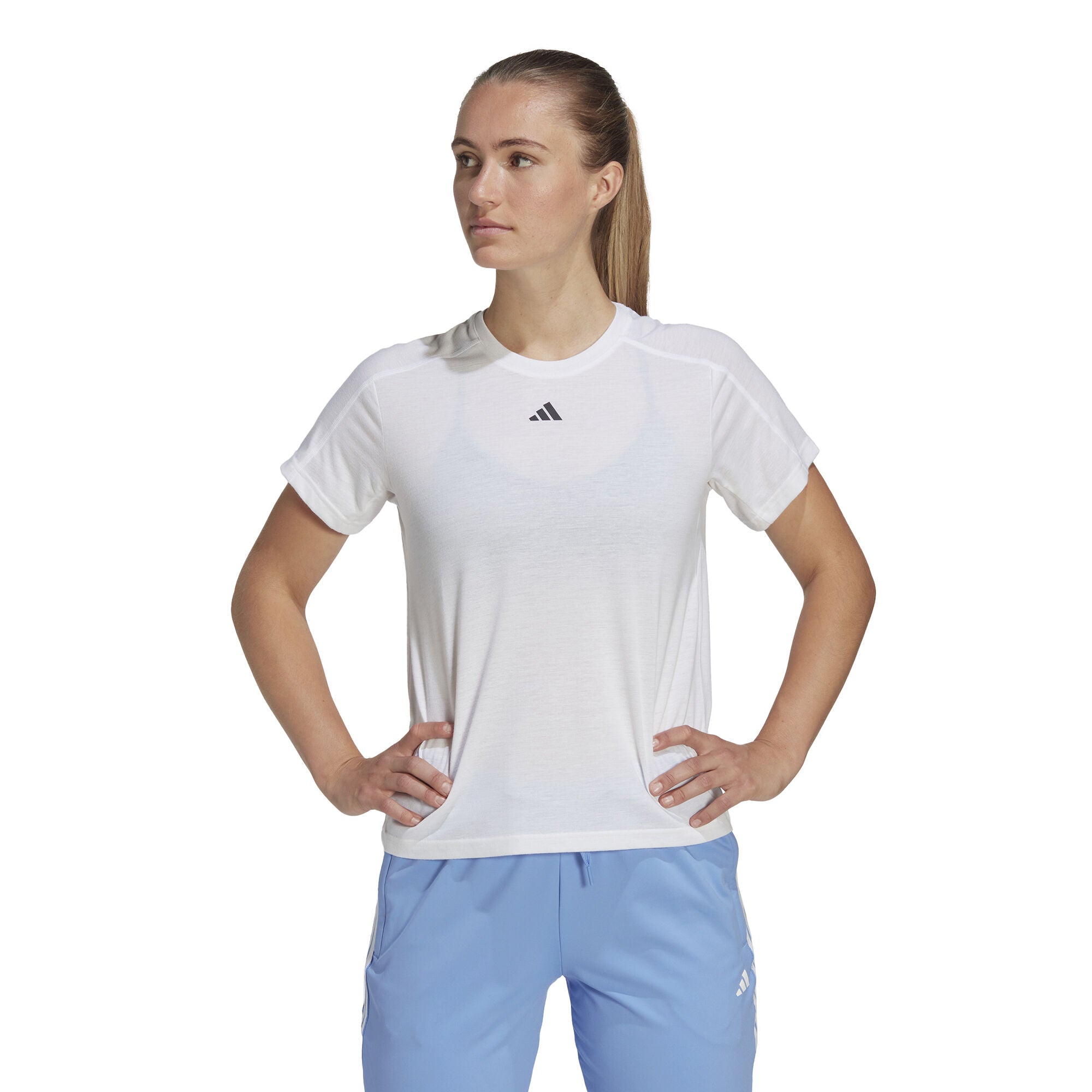 AEROREADY Train Essentials Minimal Branding shirt