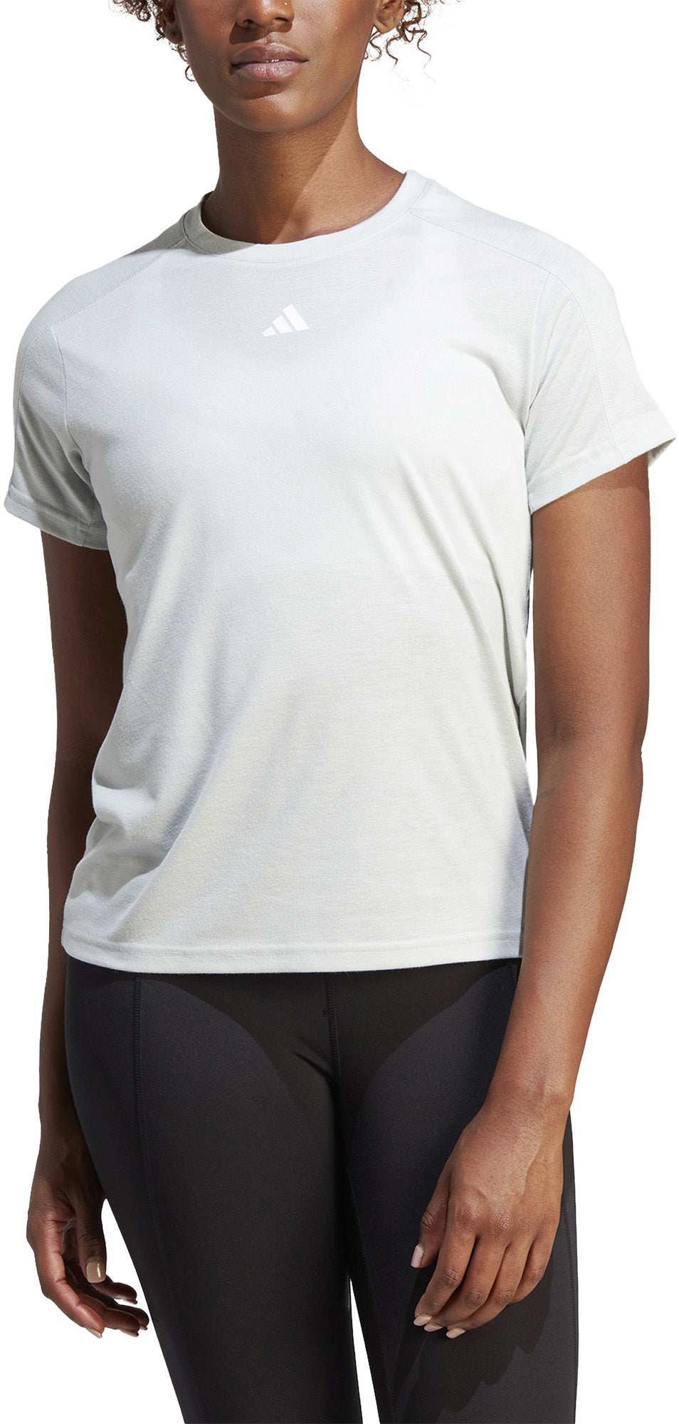 AEROREADY Train Essentials Minimal Branding shirt