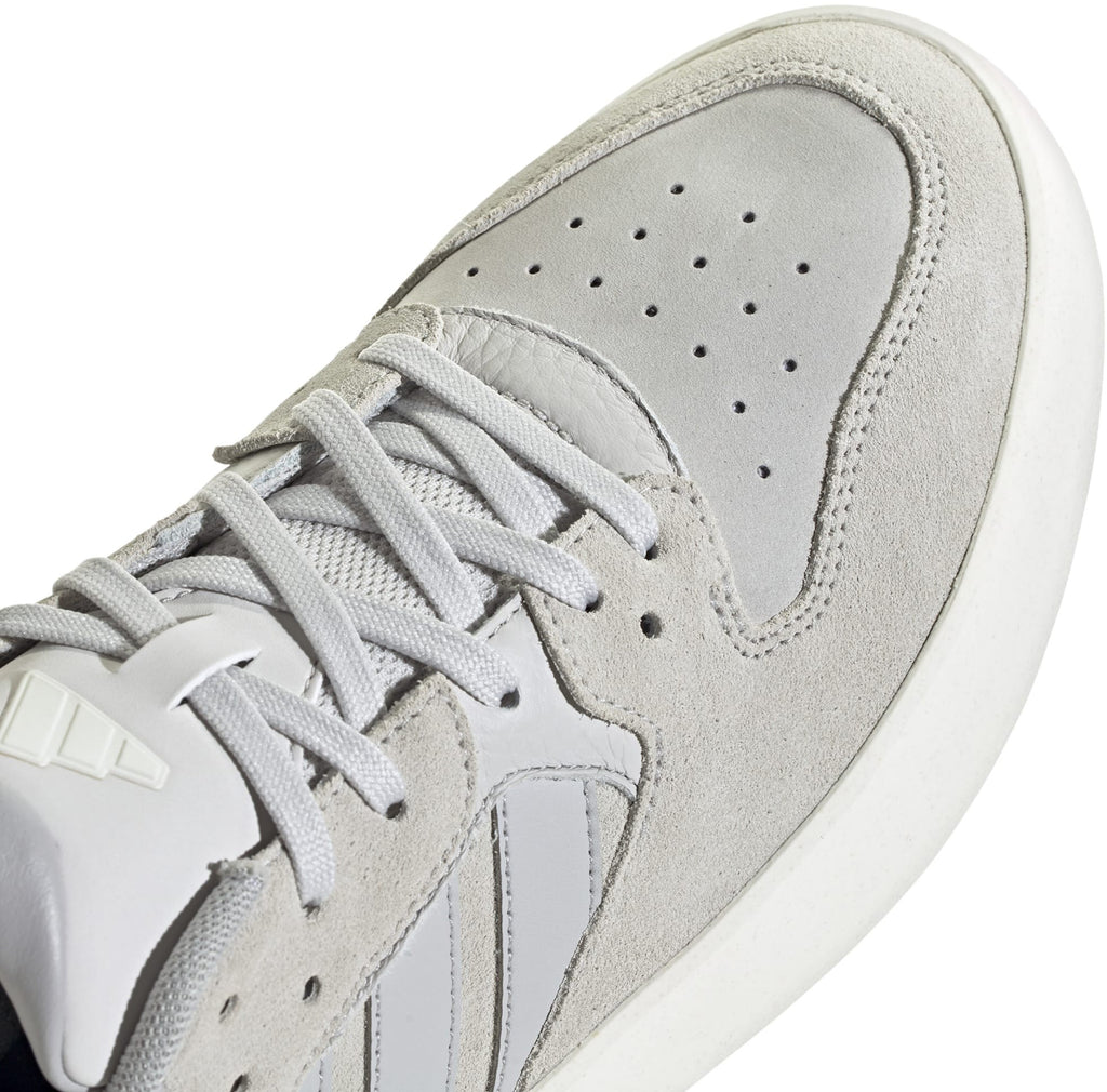 Court 24 sneakers