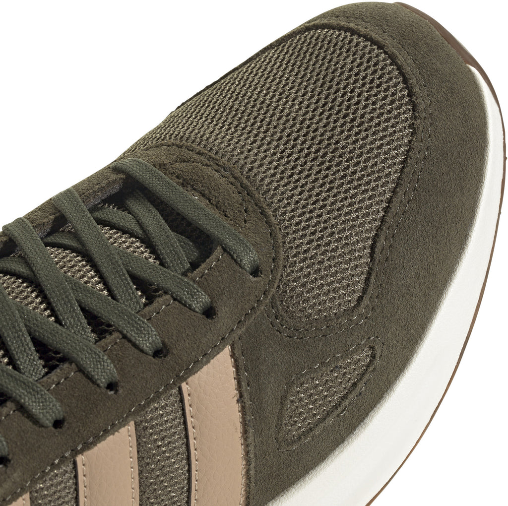 Run 84 sneakers