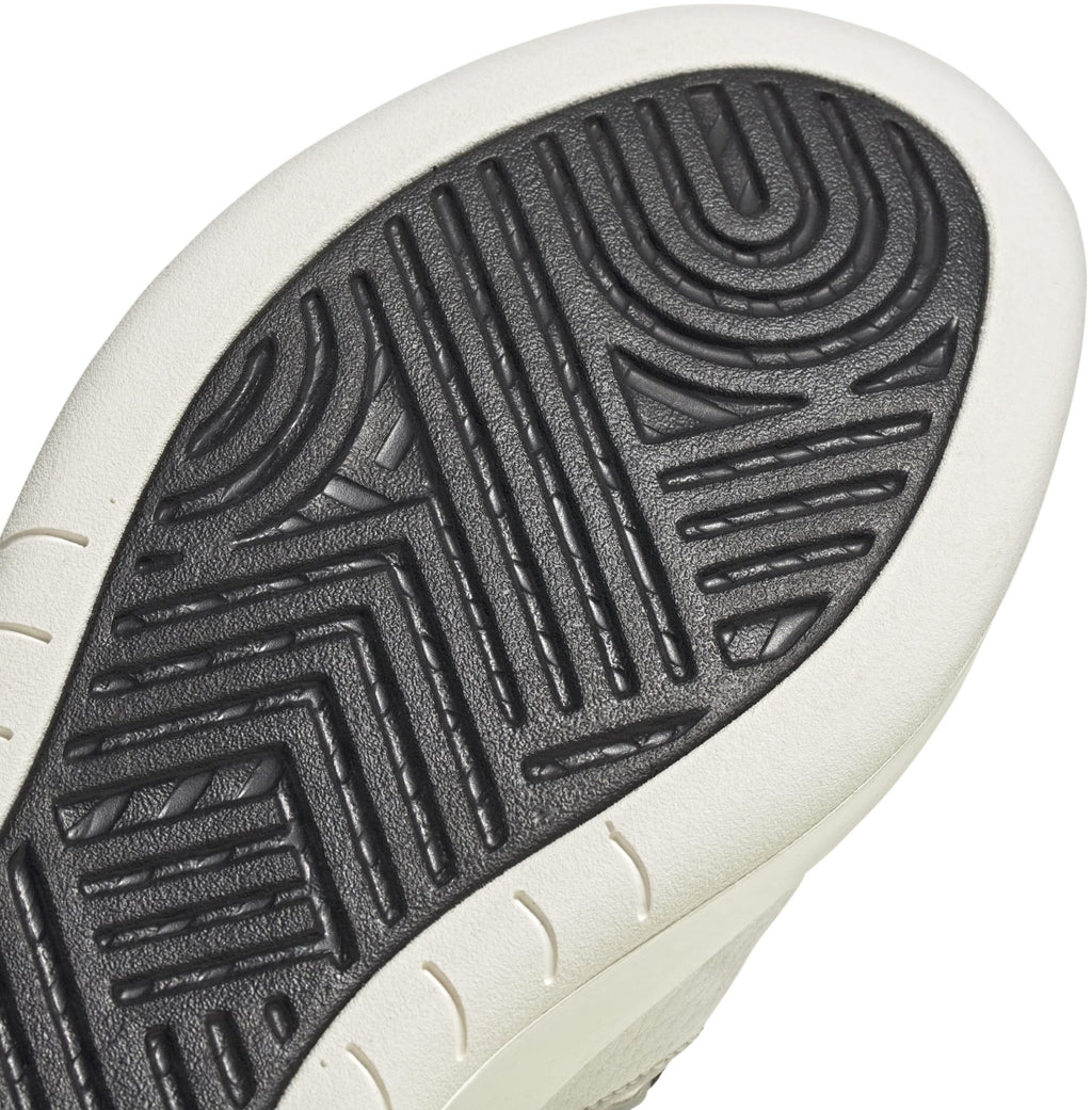 Court 24 sneakers