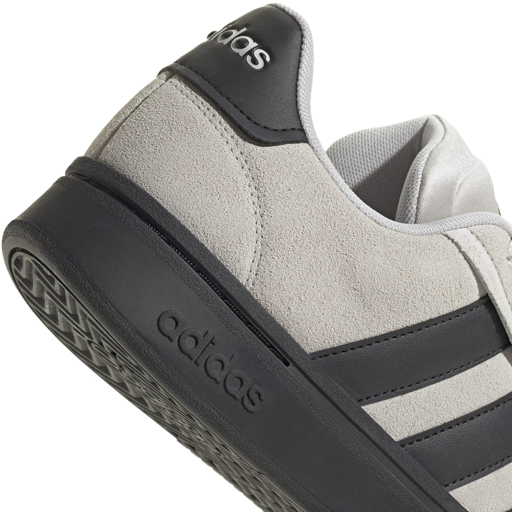 Grand Court Alpha Schoenen