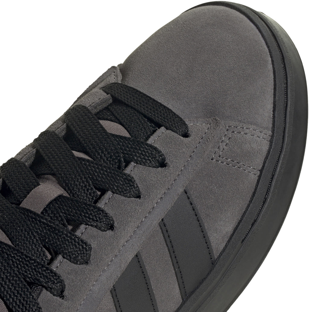 Grand Court Alpha Schoenen