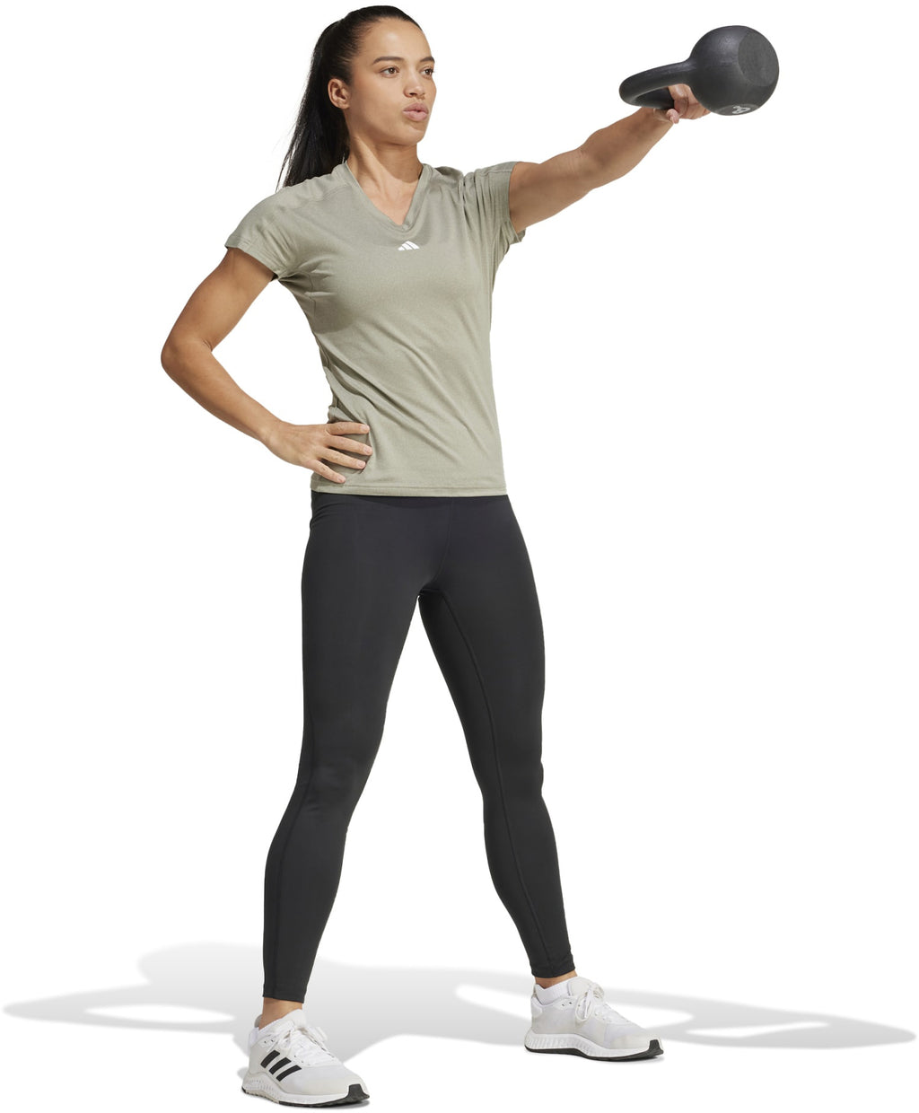 AEROREADY Train Essentials Minimal Branding V-hals shirt