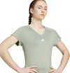 AEROREADY Train Essentials Minimal Branding V-hals shirt