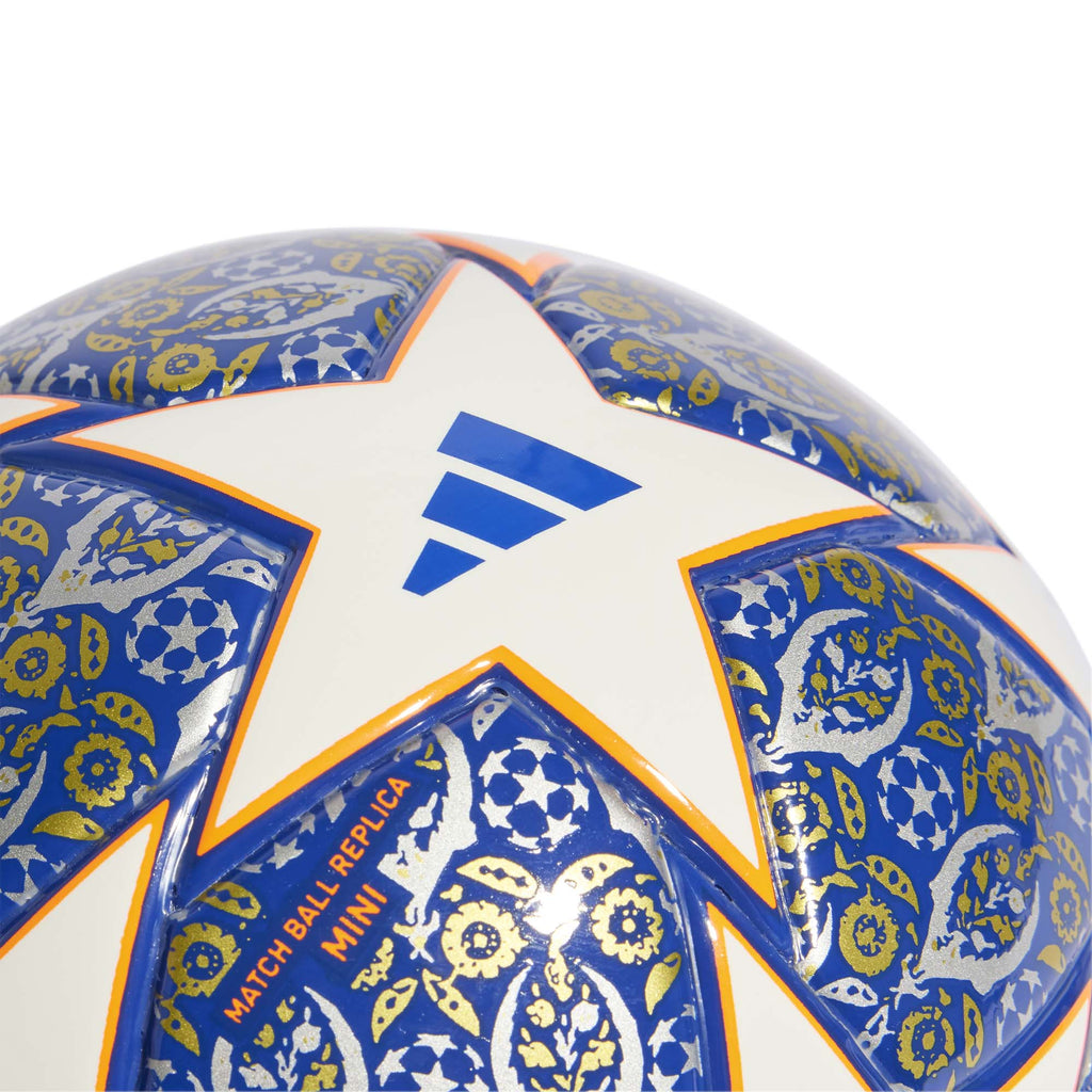 UCL Istanbul mini-voetbal
