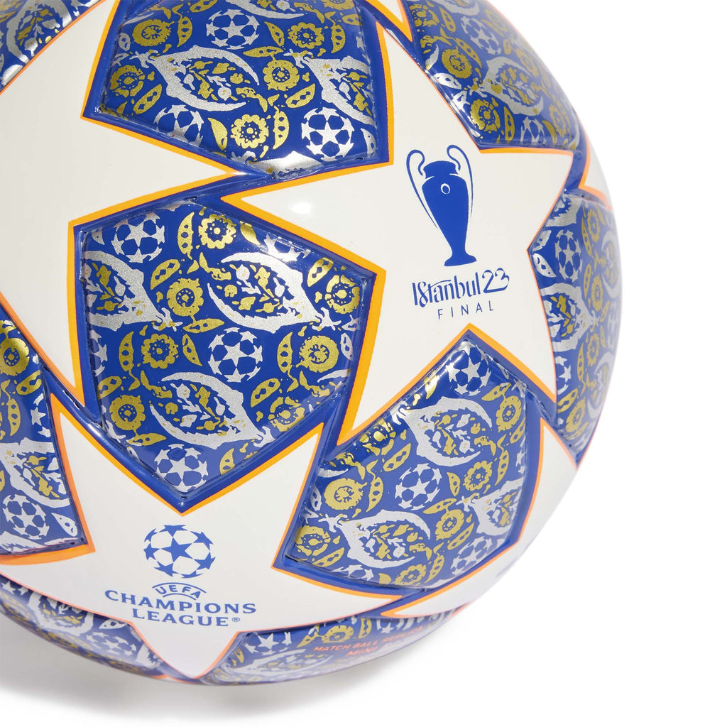UCL Istanbul mini-voetbal