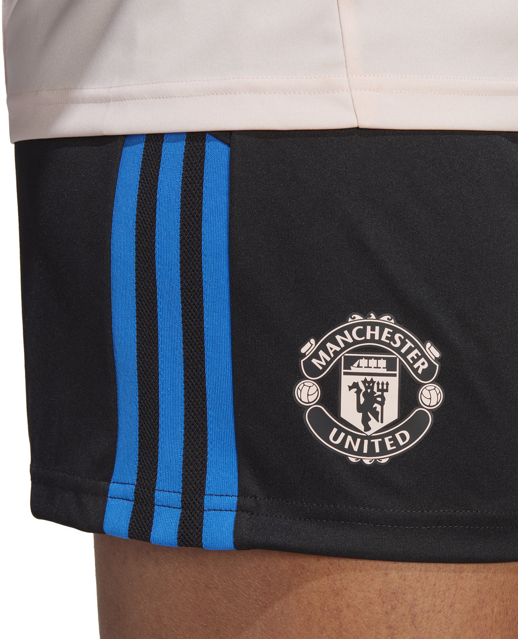 Manchester United Condivo 22 training shorts