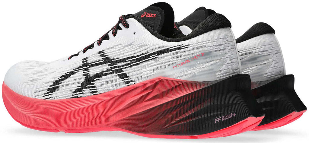 Novablast 3 hardloopschoenen