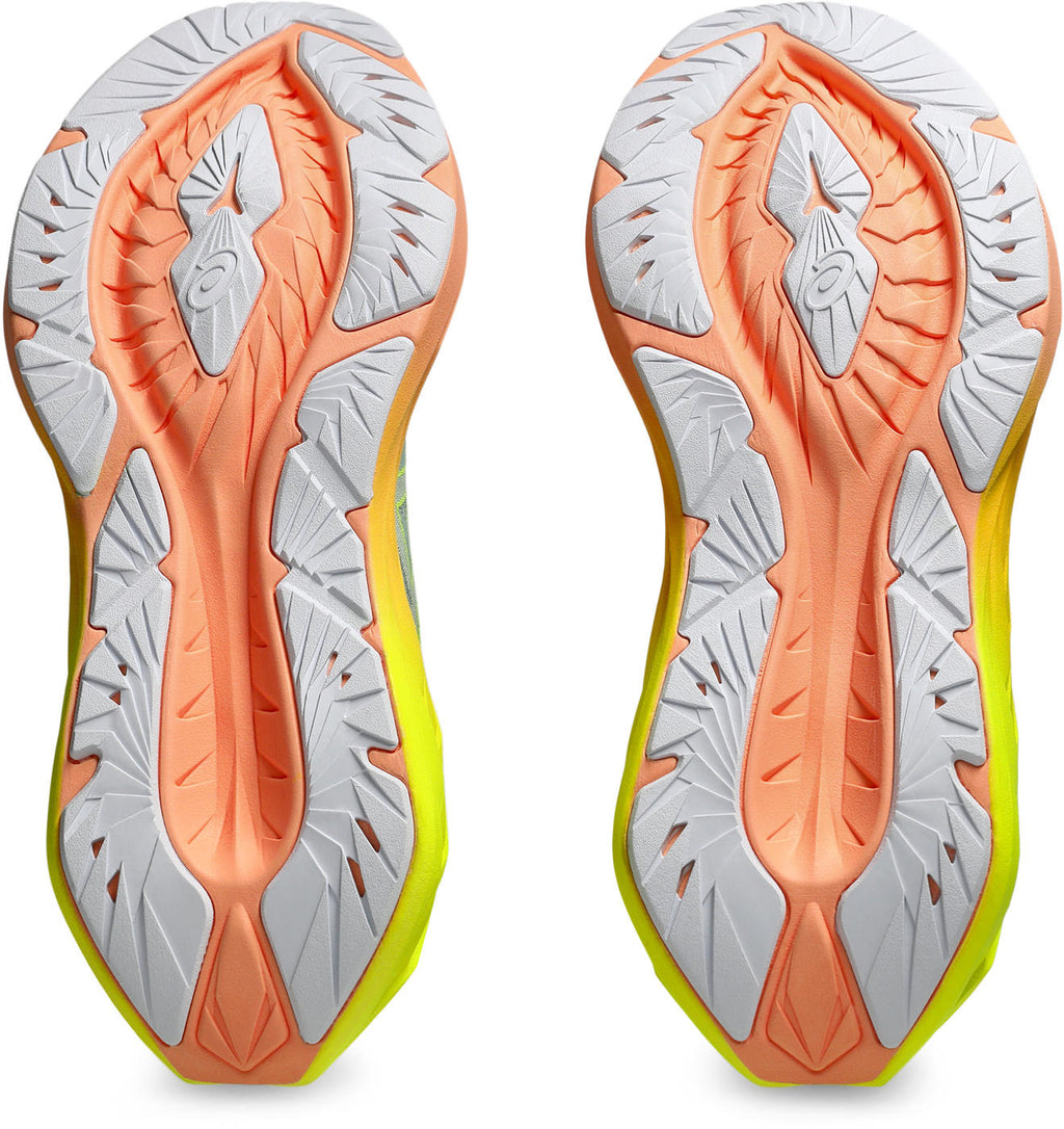 Novablast 4 Paris hardloopschoenen