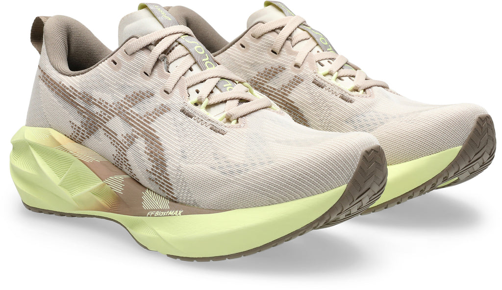 Novablast 5 hardloopschoenen