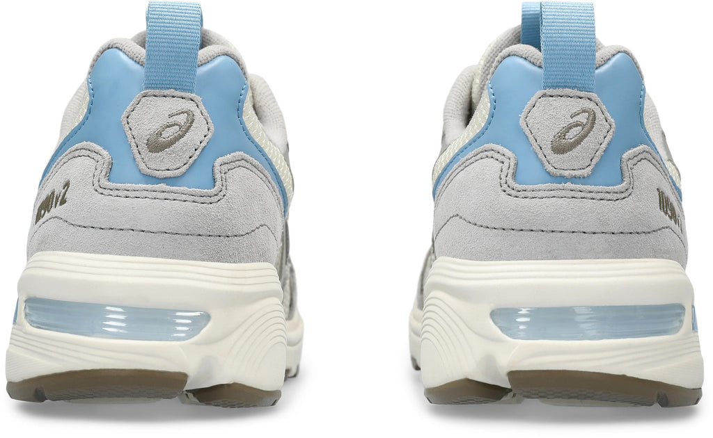 GEL-1090v2 sneakers