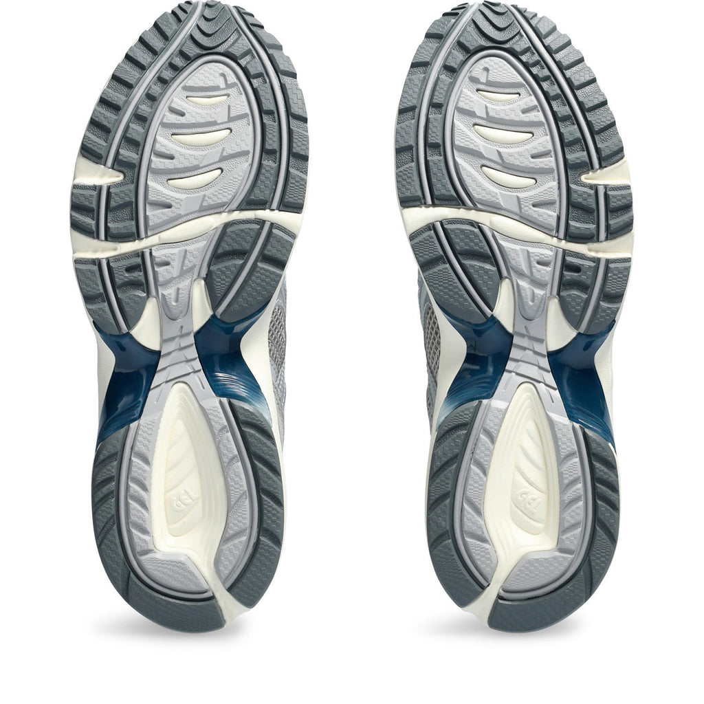 GEL-1090v2 sneakers
