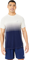 Seamless t-shirt