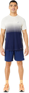 Seamless t-shirt