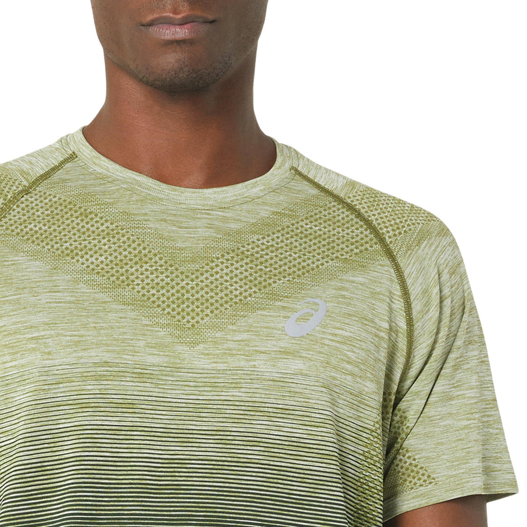 Seamless t-shirt