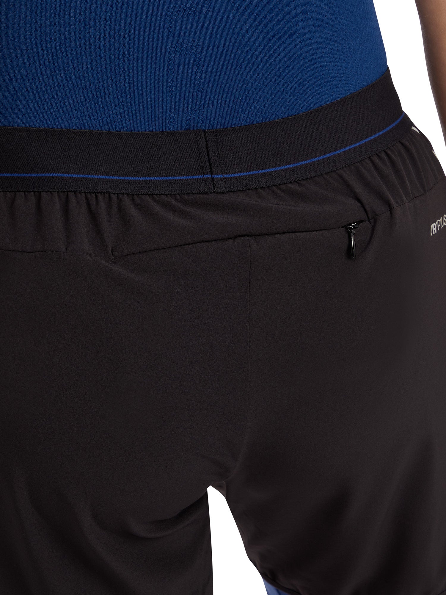 Isolda short