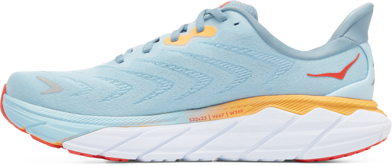 Arahi 6 hardloopschoenen