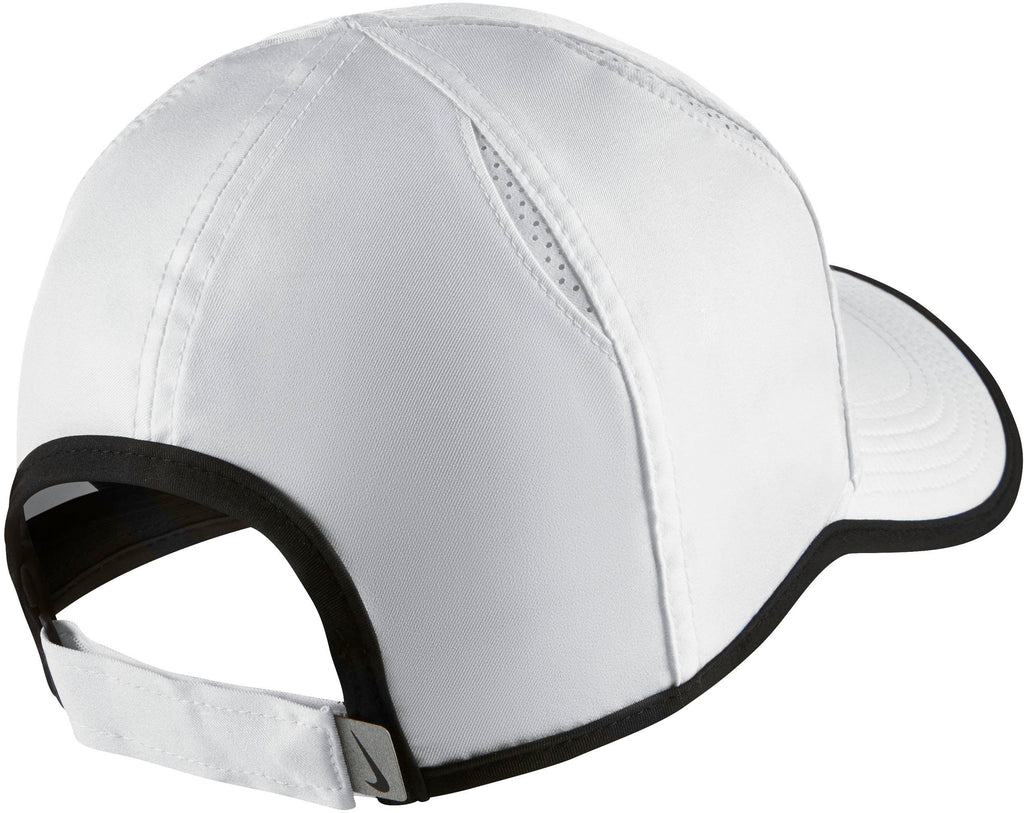 Featherlight cap