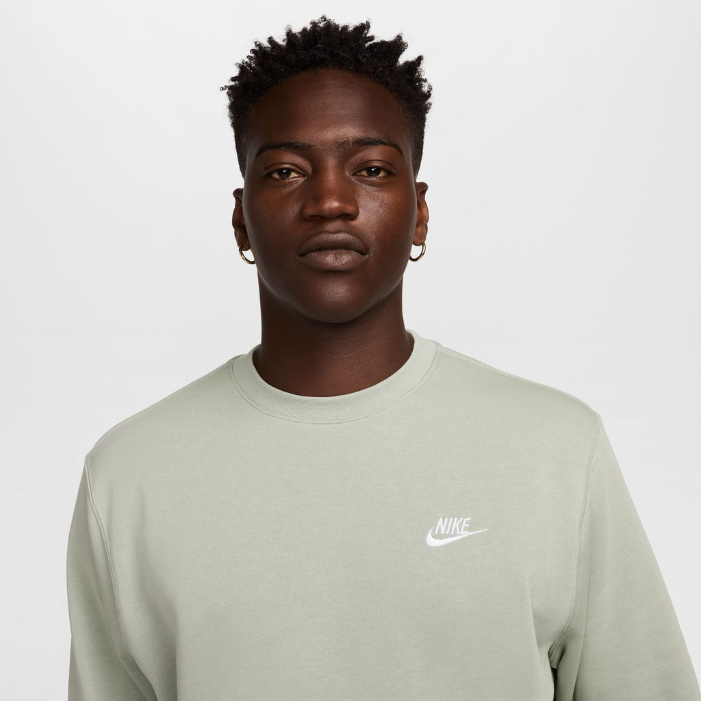 Sportswear Club sweater