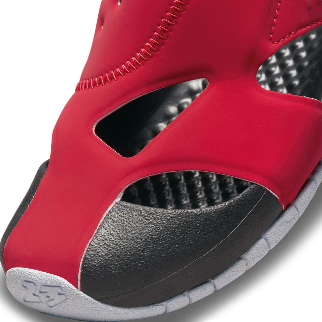 Jordan Flare slippers