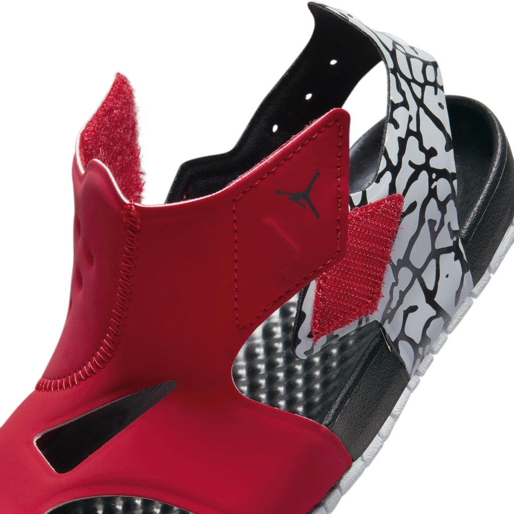 Jordan Flare slippers