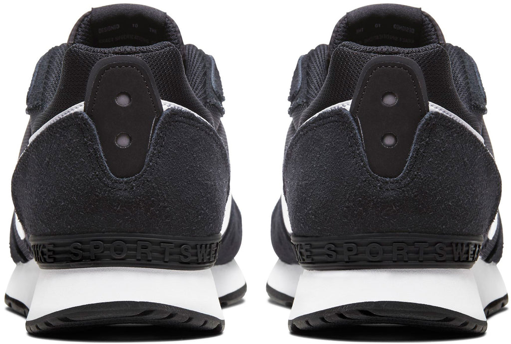 Venture Runner sneakers