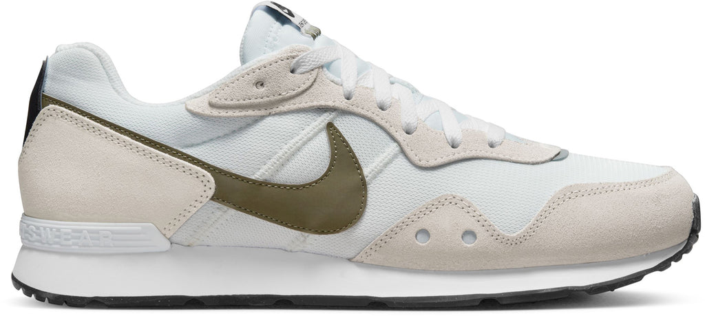 Venture Runner sneakers