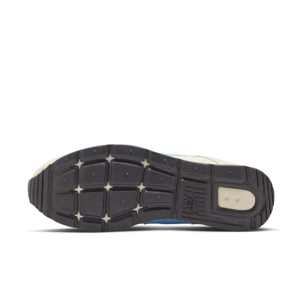 Venture Runner sneakers